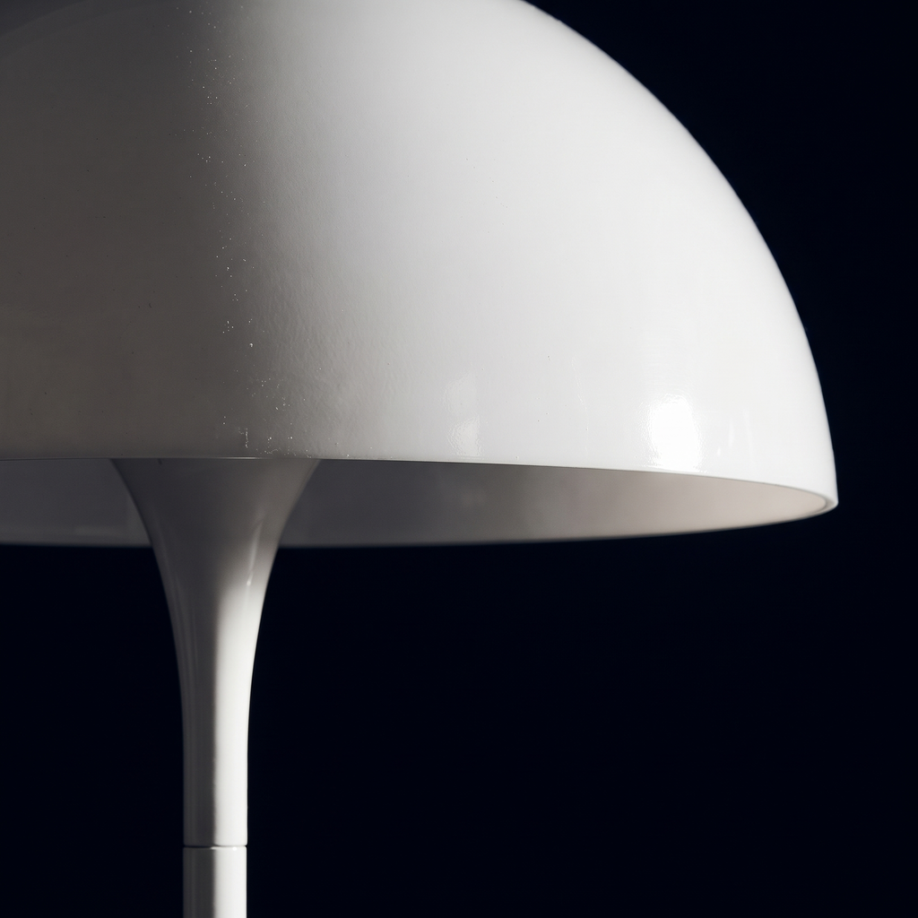 Nimbus floor lamp, detail close-up of mushroom dome