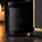 Regent — The Mahogany Teakwood candle, label detail close-up